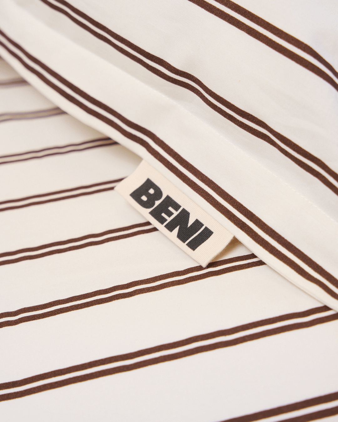 BENI BED - ROYAL OAK